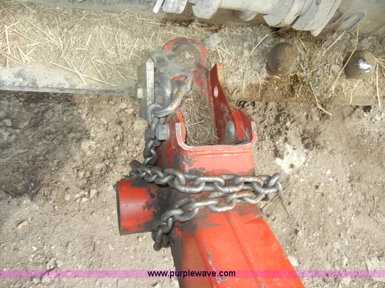 image for item D4073 2005 New Holland 216 twin rake