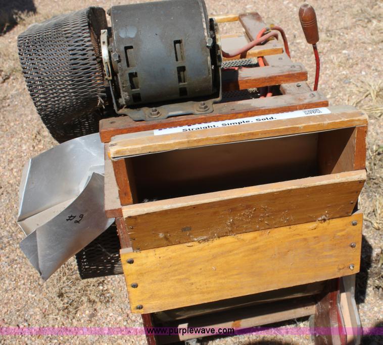 image for item D5005 Hybritech grain separator