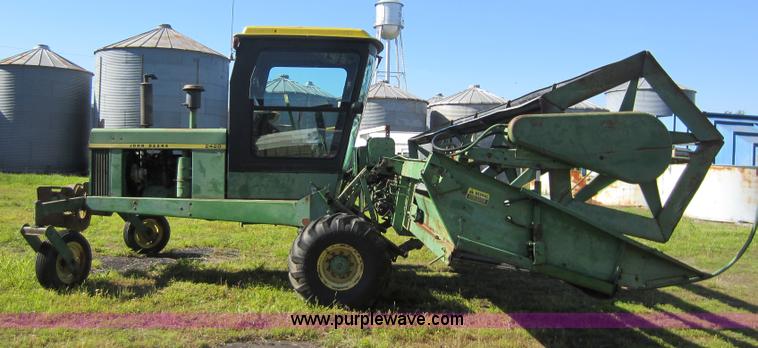 image for item D5502 1981 John Deere 2420 self-propelled swather