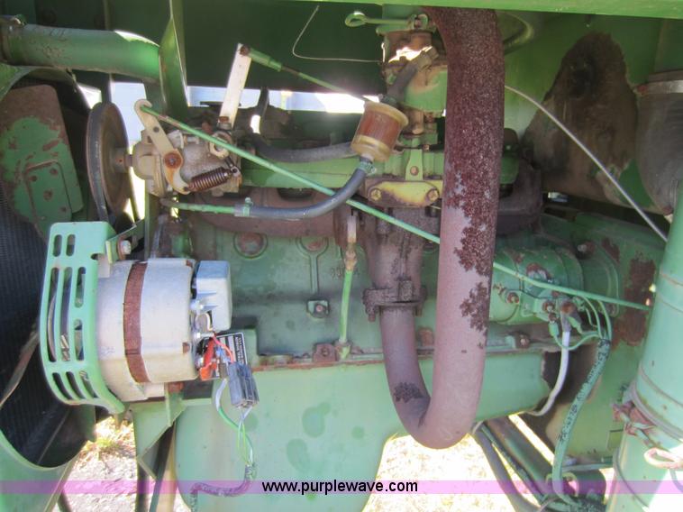 image for item D5502 1981 John Deere 2420 self-propelled swather