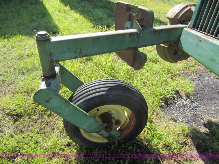 image for item D5502 1981 John Deere 2420 self-propelled swather