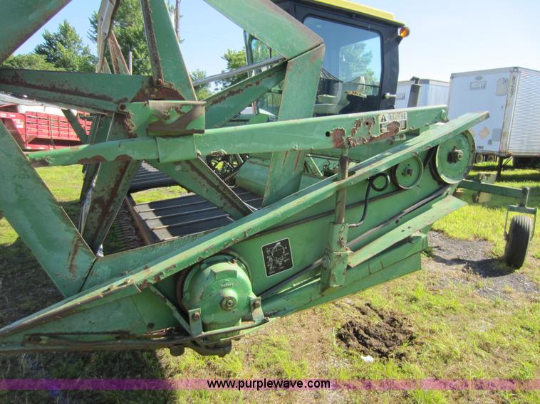 image for item D5502 1981 John Deere 2420 self-propelled swather