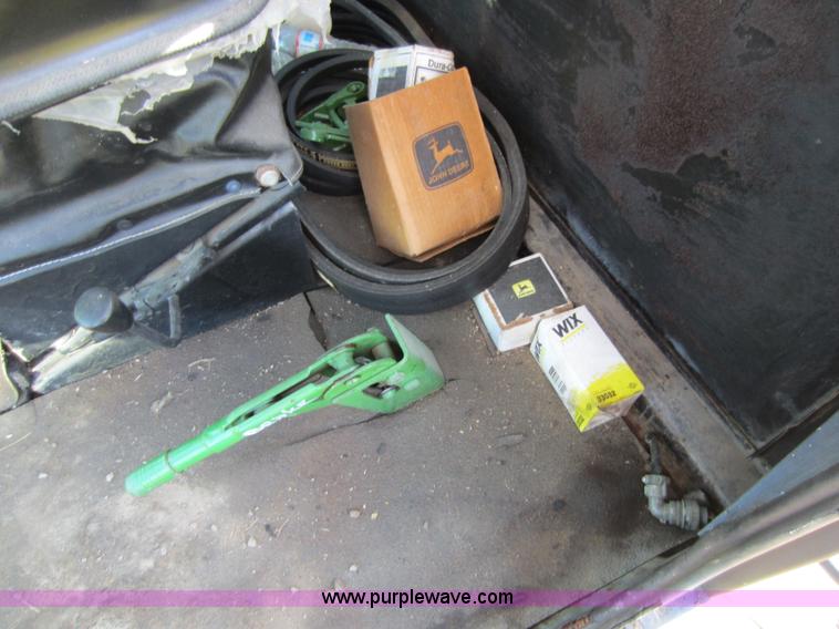 image for item D5502 1981 John Deere 2420 self-propelled swather