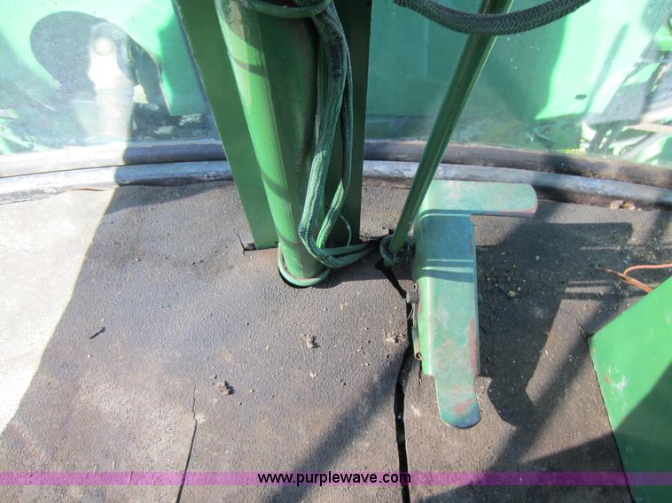 image for item D5502 1981 John Deere 2420 self-propelled swather