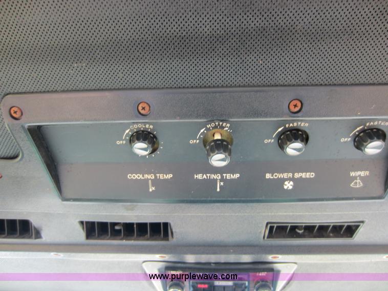 image for item D5502 1981 John Deere 2420 self-propelled swather