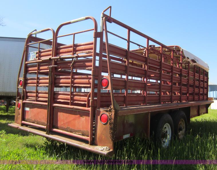 image for item D5508 1994 Coose gooseneck livestock trailer