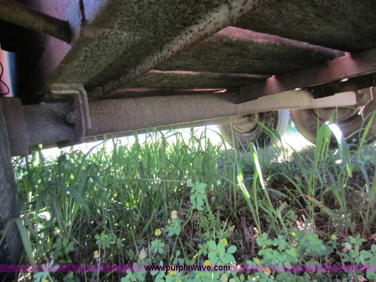 image for item D5508 1994 Coose gooseneck livestock trailer