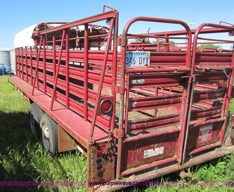 image for item D5509 1999 Coose gooseneck livestock trailer