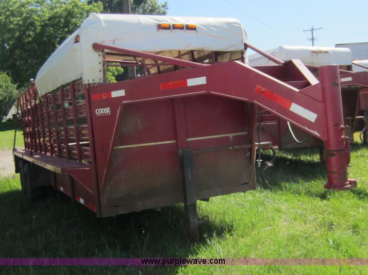 image for item D5510 2001 Coose gooseneck livestock trailer