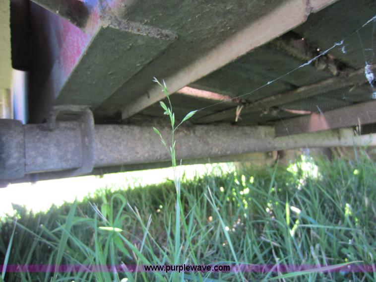 image for item D5510 2001 Coose gooseneck livestock trailer