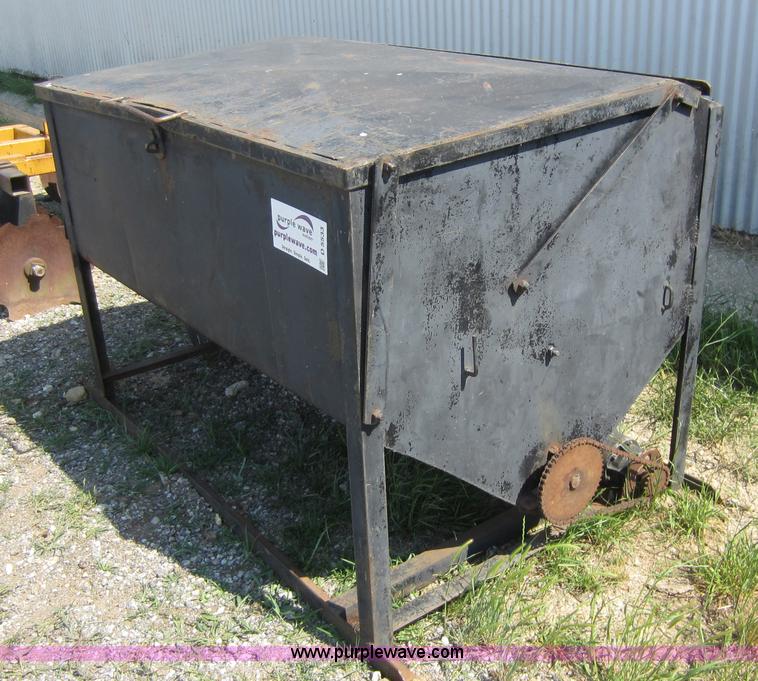 image for item D5533 Tanner lube feeder