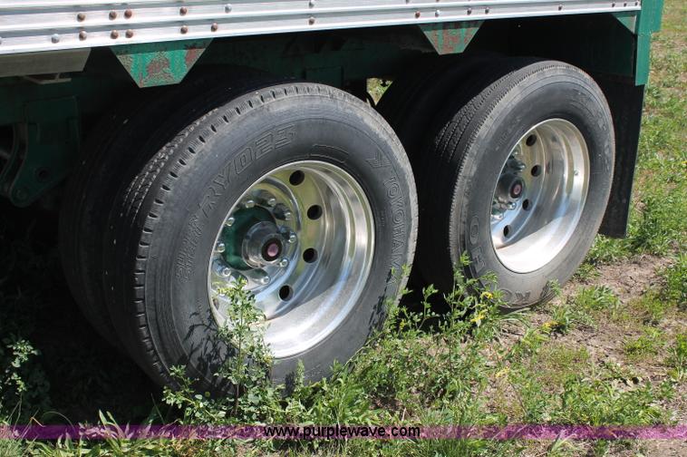 image for item D7890 1981 Timpte Super Hopper 40' grain trailer