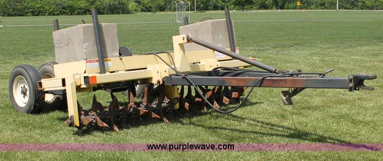 image for item D7892 Holland Aerway 16 row aerator