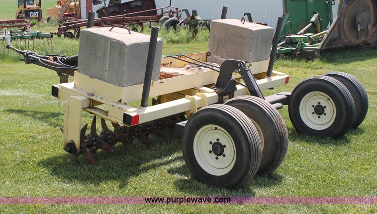 image for item D7892 Holland Aerway 16 row aerator