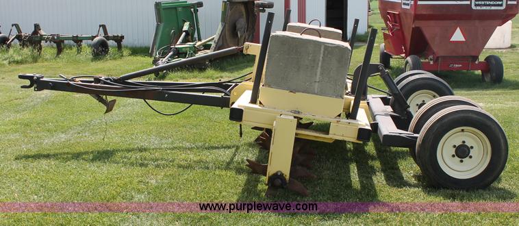 image for item D7892 Holland Aerway 16 row aerator