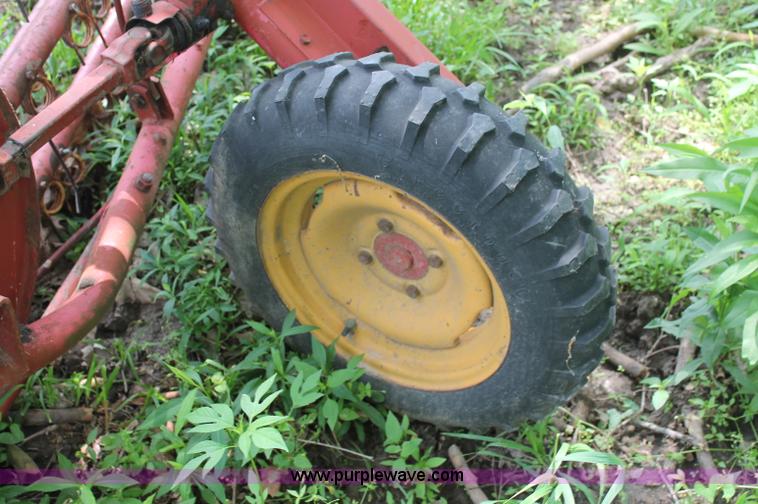 image for item O9288 Massey-Ferguson 37 hay rake