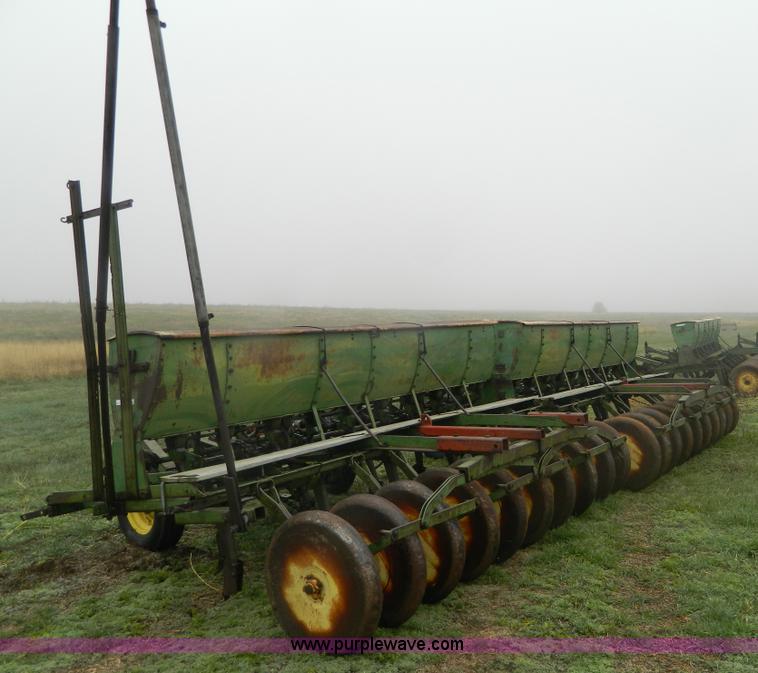 image for item T9801 (2) John Deere LZB 10-14 hoe drills