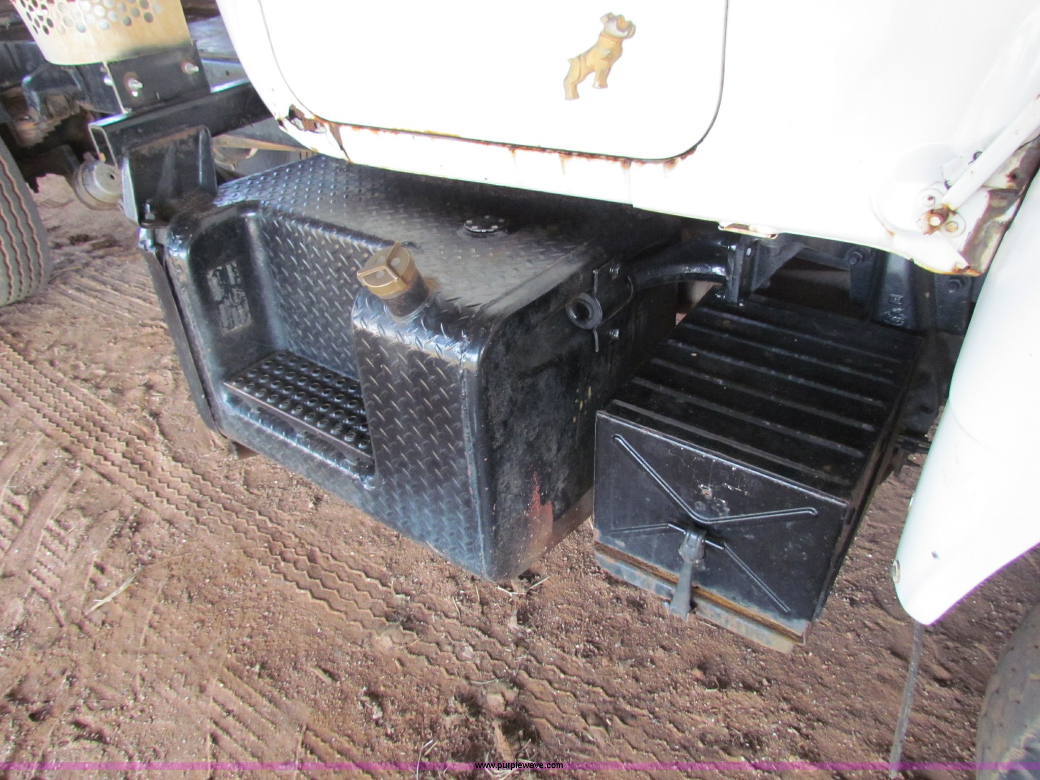 1975 Mack R600 semi truck in Hardtner, KS | Item B7245 sold | Purple Wave