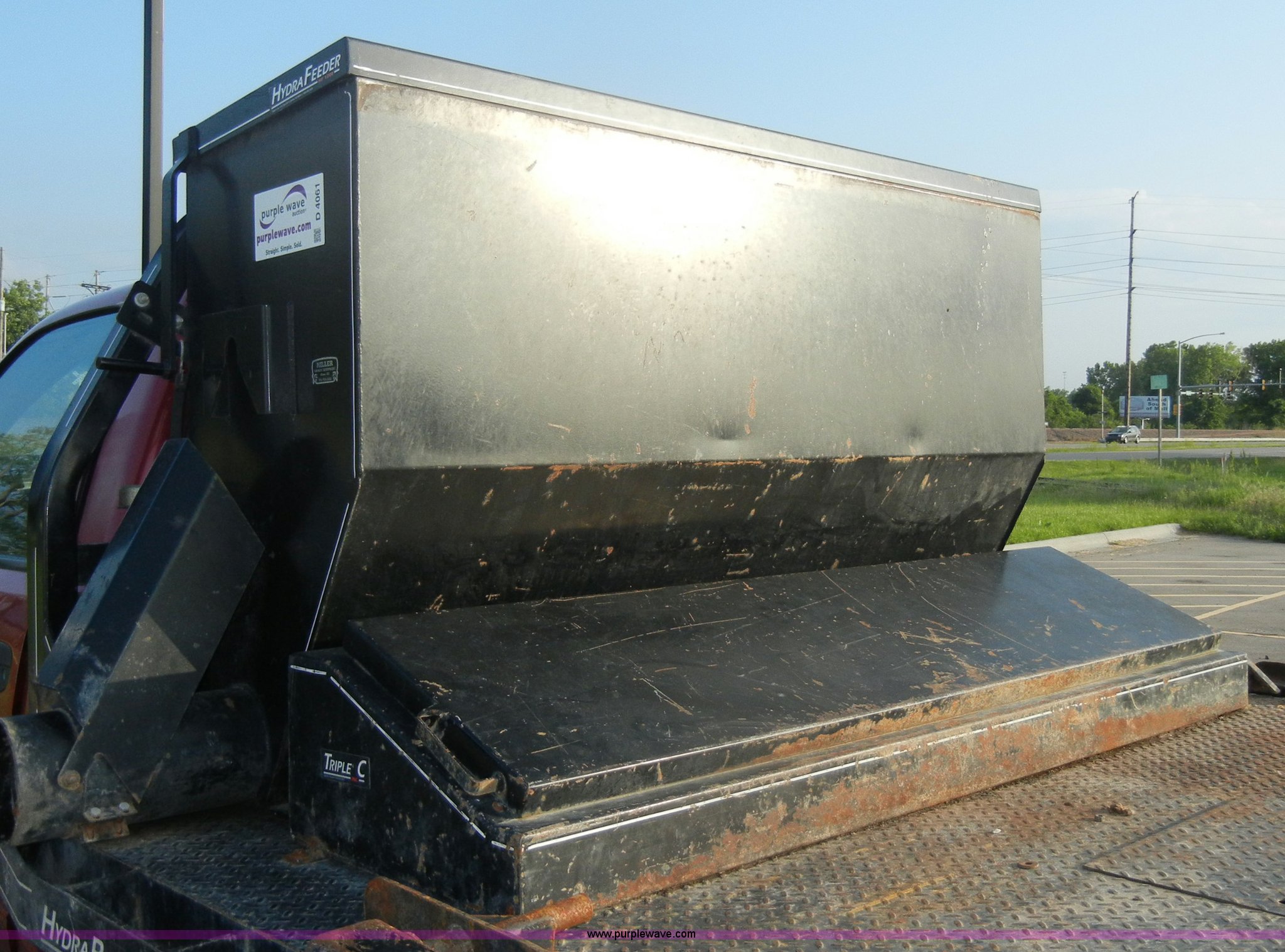 Hydra Feeder HF1200 truck livestock feeder in Manhattan, KS Item