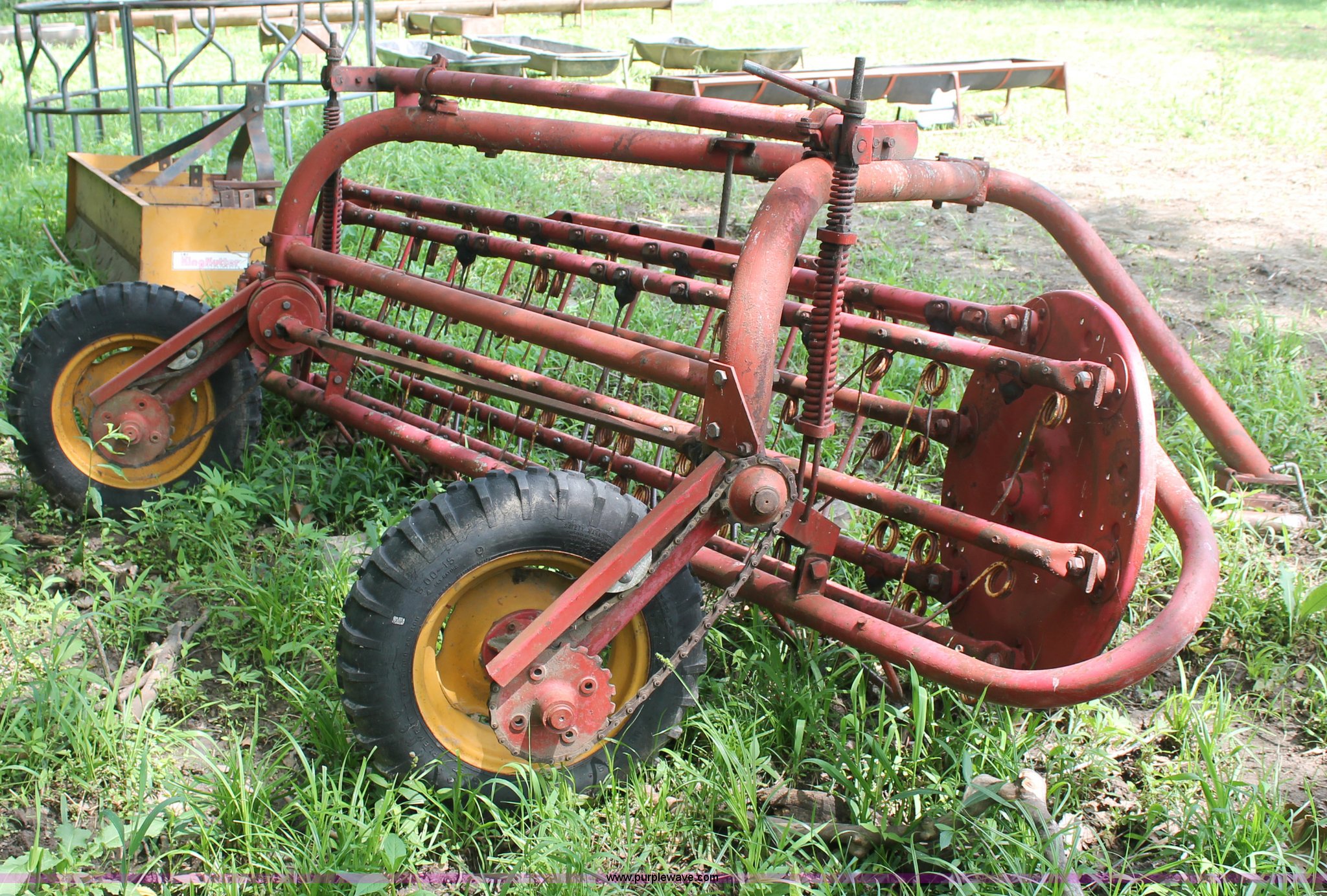 MasseyFerguson 37 hay rake in Kingsville, MO Item O9288 sold