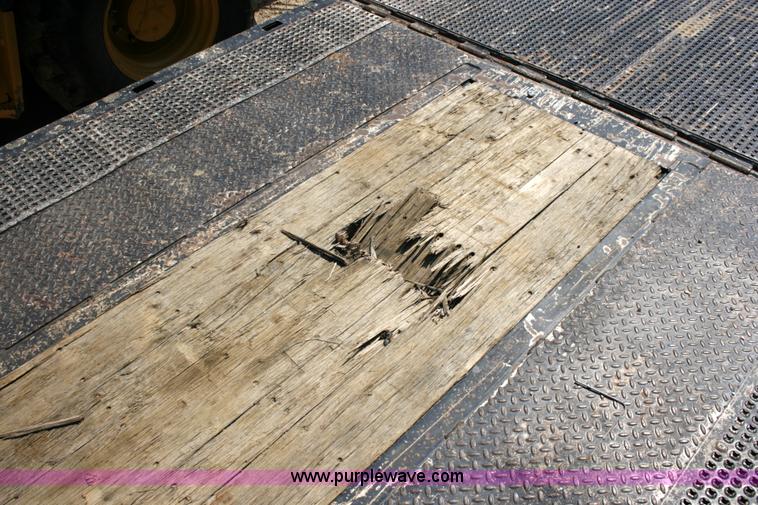 image for item A4936 2007 Trail King TK70HT Hydratail 48' trailer