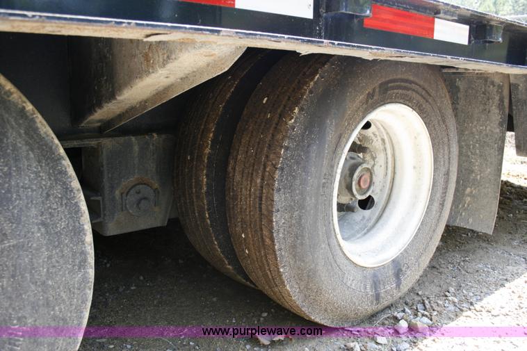 image for item A4936 2007 Trail King TK70HT Hydratail 48' trailer