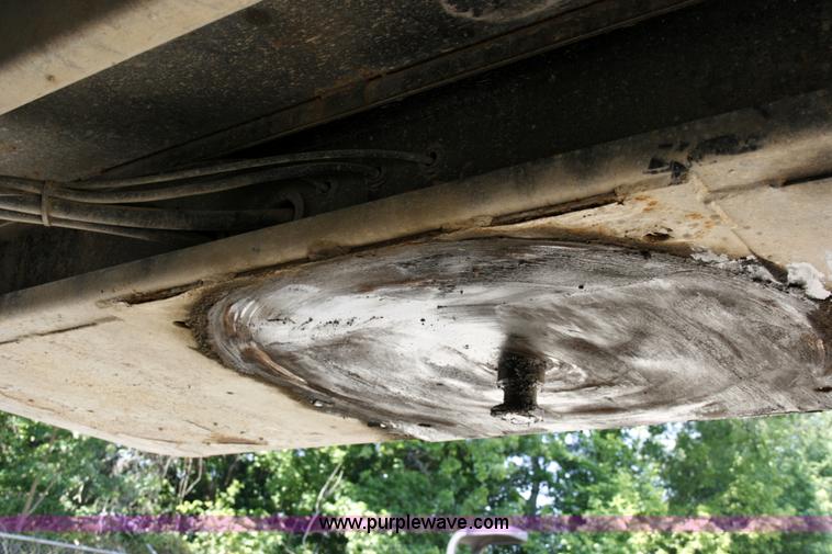 image for item A4936 2007 Trail King TK70HT Hydratail 48' trailer