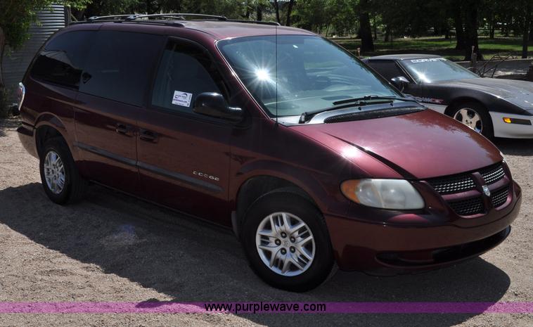 image for item A5909 2001 Dodge Grand Caravan Sport van