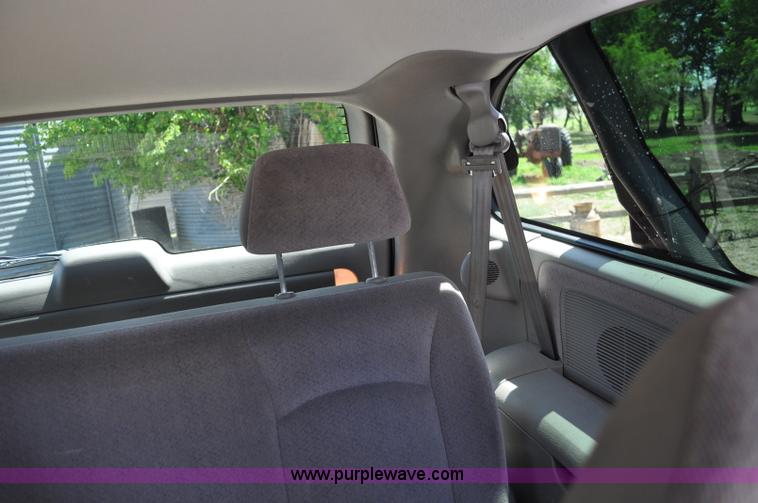 image for item A5909 2001 Dodge Grand Caravan Sport van