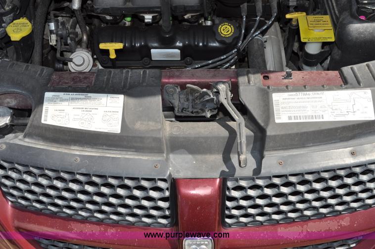 image for item A5909 2001 Dodge Grand Caravan Sport van