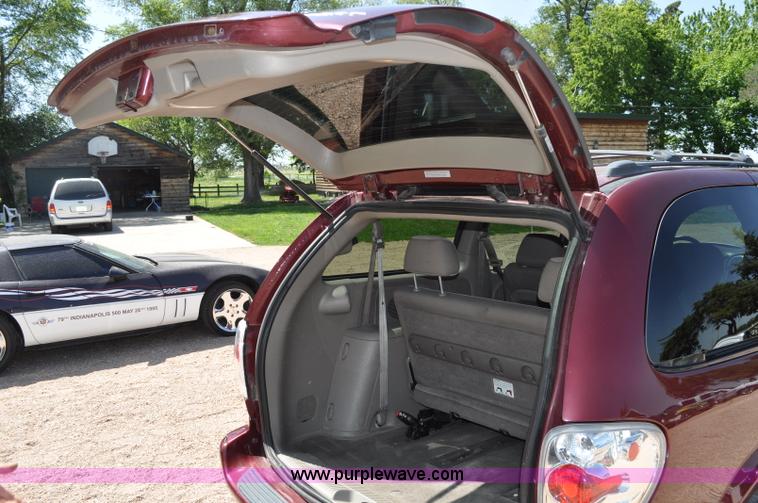 image for item A5909 2001 Dodge Grand Caravan Sport van