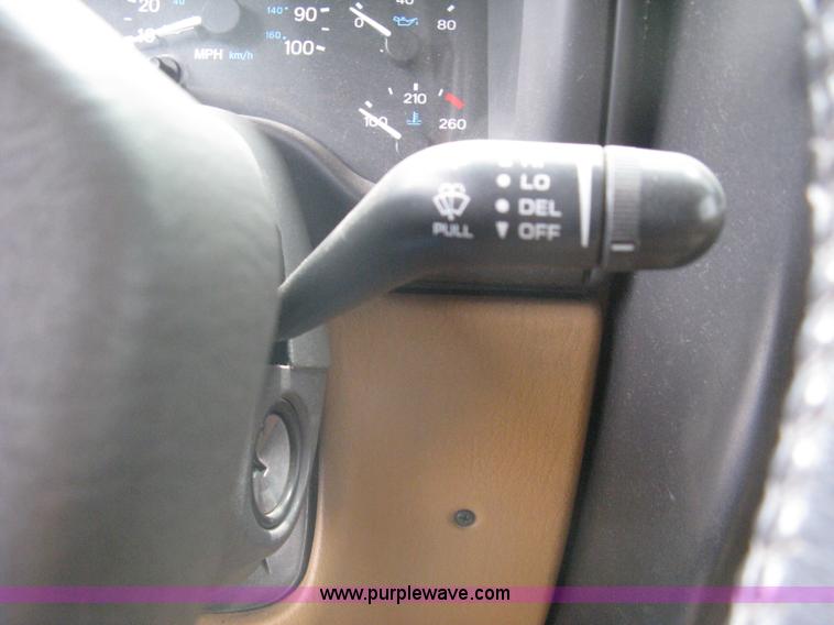 image for item A6368 1998 Jeep Wrangler SUV