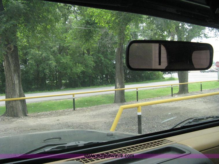 image for item A6368 1998 Jeep Wrangler SUV