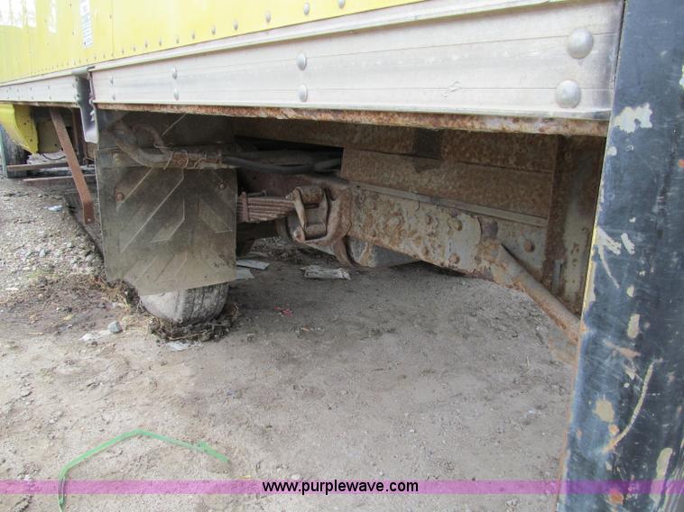 image for item A8301 1997 Ford E350 box truck