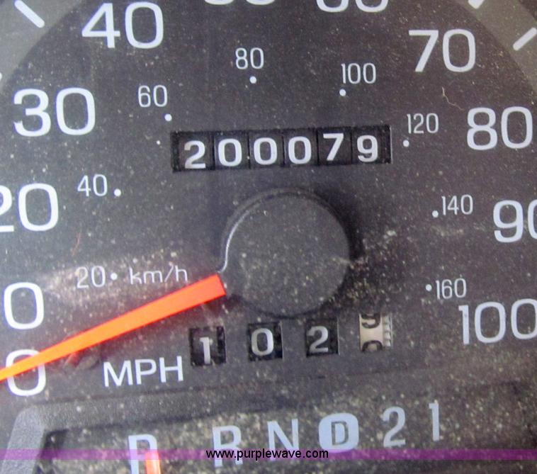 image for item A8301 1997 Ford E350 box truck