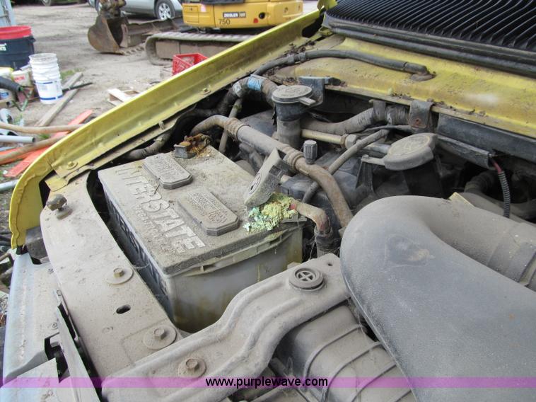 image for item A8301 1997 Ford E350 box truck