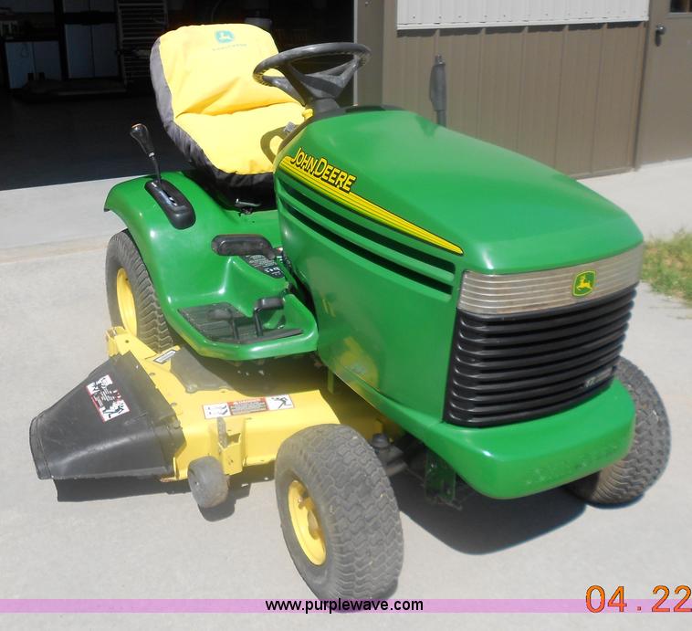 image for item B1251 John Deere LX279 mower