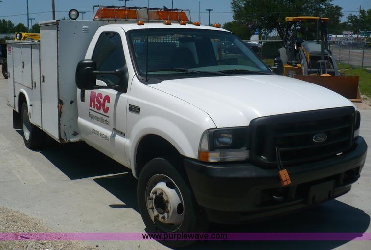 image for item B1280 2002 Ford F550 utility pickup truck