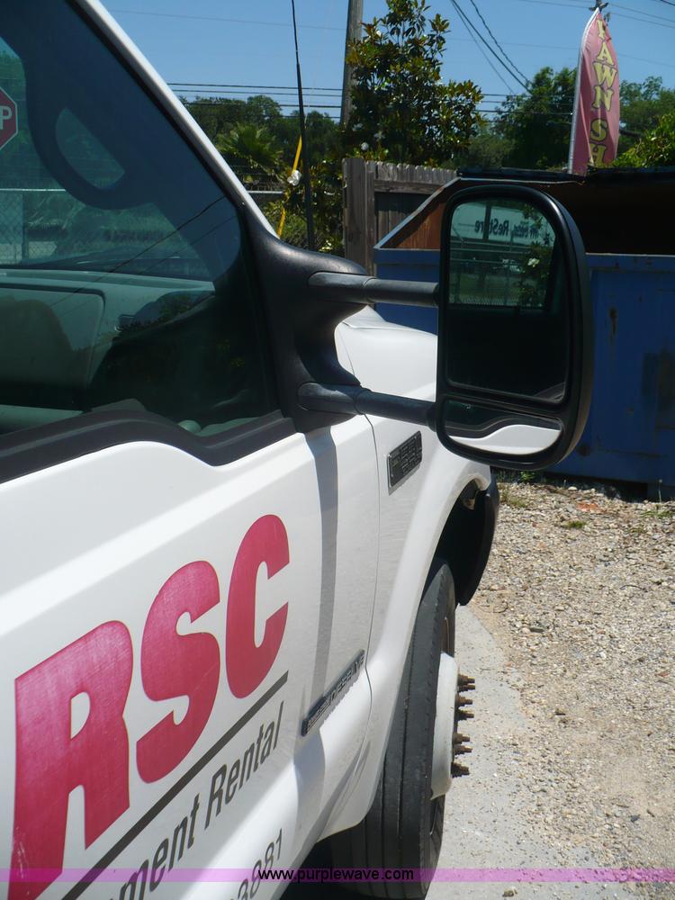 image for item B1280 2002 Ford F550 utility pickup truck