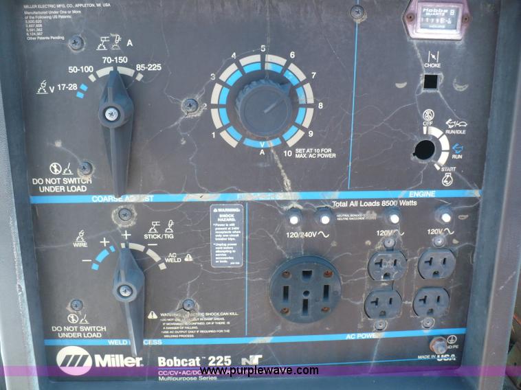 image for item B1280 2002 Ford F550 utility pickup truck