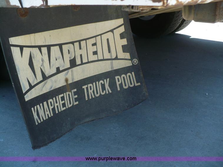 image for item B1280 2002 Ford F550 utility pickup truck