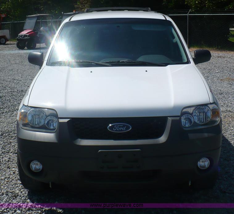 image for item B1281 2007 Ford Escape XLT SUV