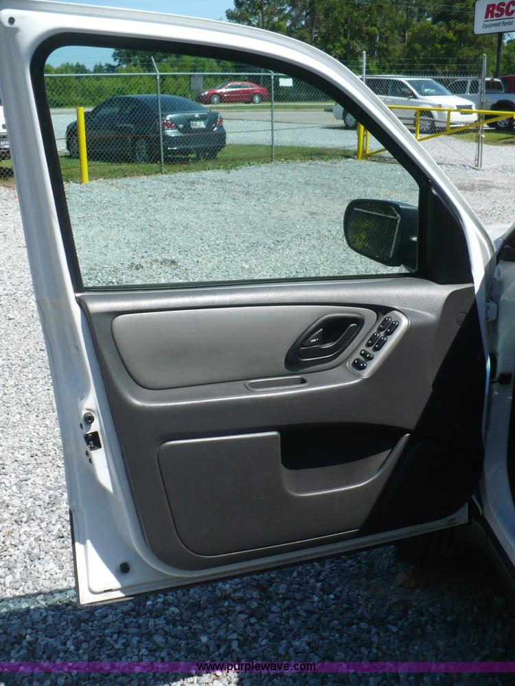 image for item B1281 2007 Ford Escape XLT SUV