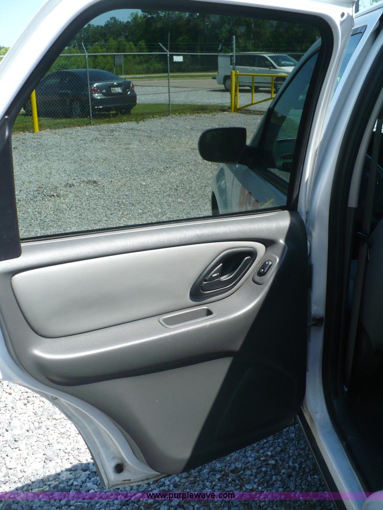 image for item B1281 2007 Ford Escape XLT SUV