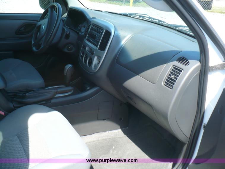 image for item B1281 2007 Ford Escape XLT SUV