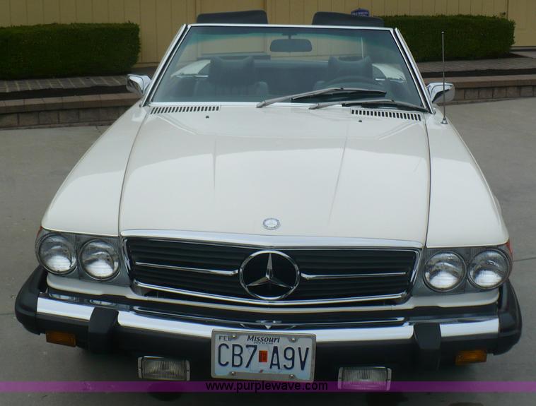 image for item B6365 1974 Mercedes Benz 450SL convertible hard top