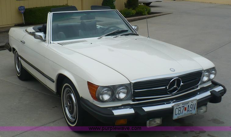 image for item B6365 1974 Mercedes Benz 450SL convertible hard top