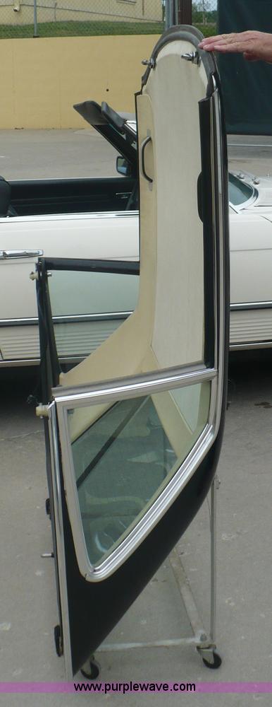 image for item B6365 1974 Mercedes Benz 450SL convertible hard top