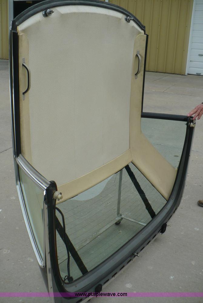 image for item B6365 1974 Mercedes Benz 450SL convertible hard top