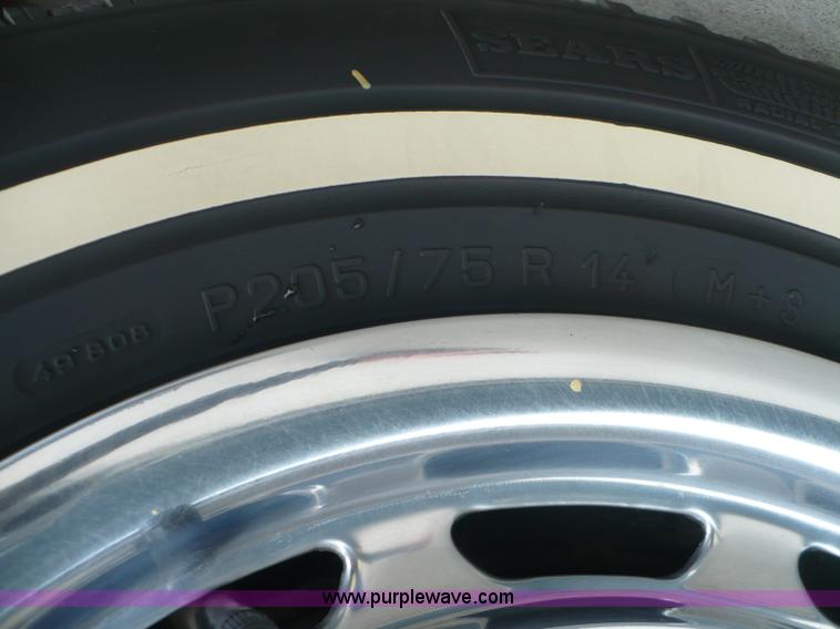 image for item B6365 1974 Mercedes Benz 450SL convertible hard top